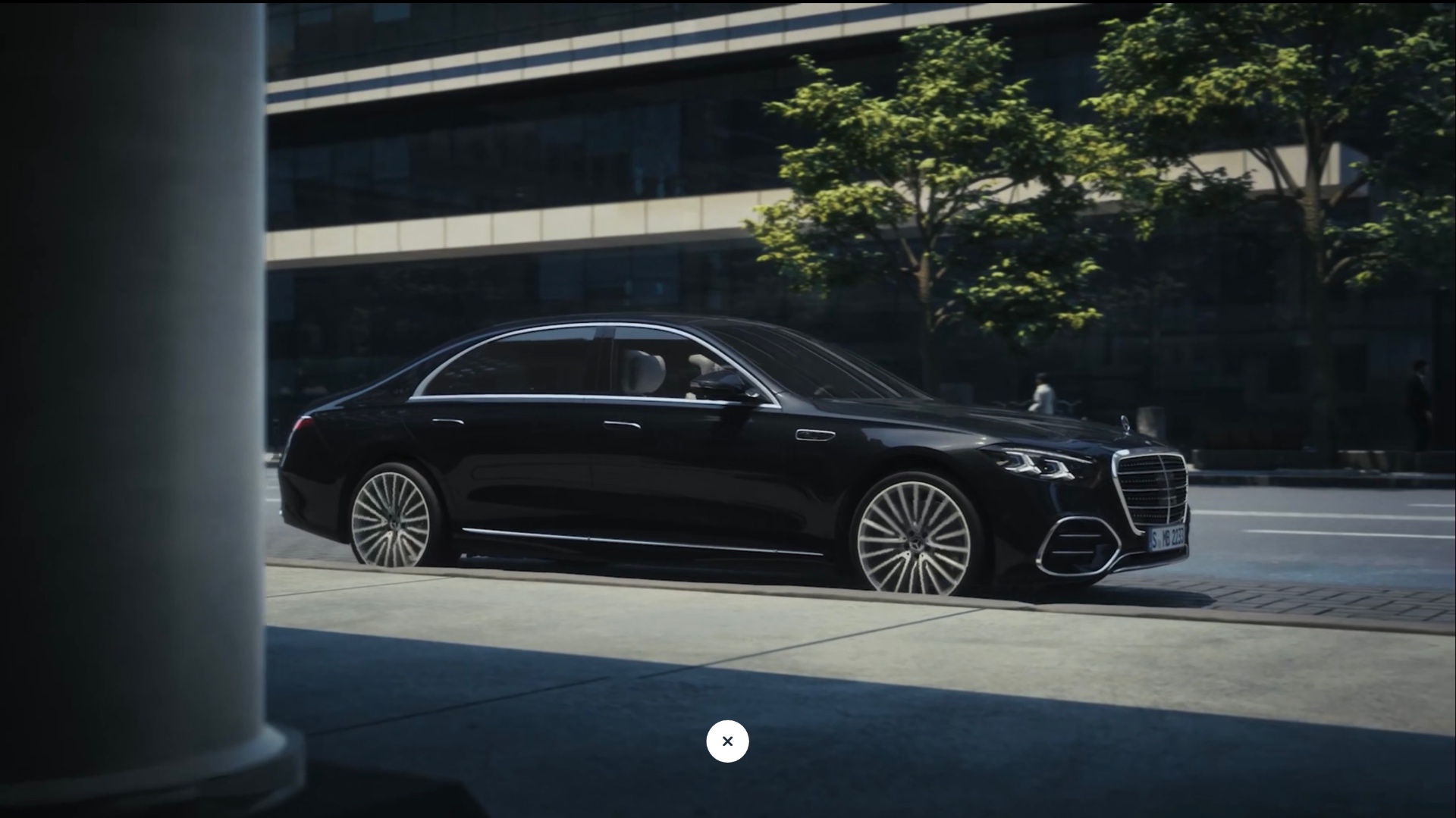 Mercedes-Benz S580 side profile